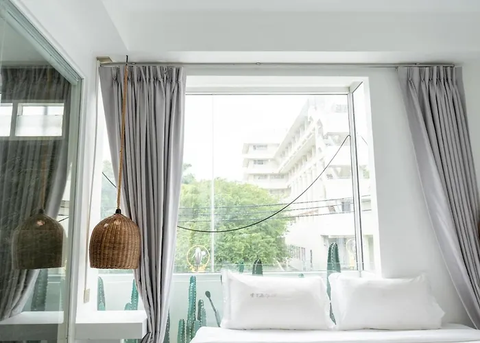 Up 2 You Cafe & Hotel Phuket
